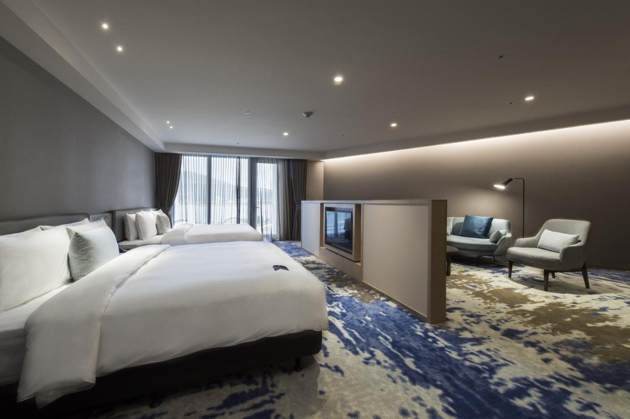 Golden Tulip Fab Hotel New Taipei Tamsui Esterno foto