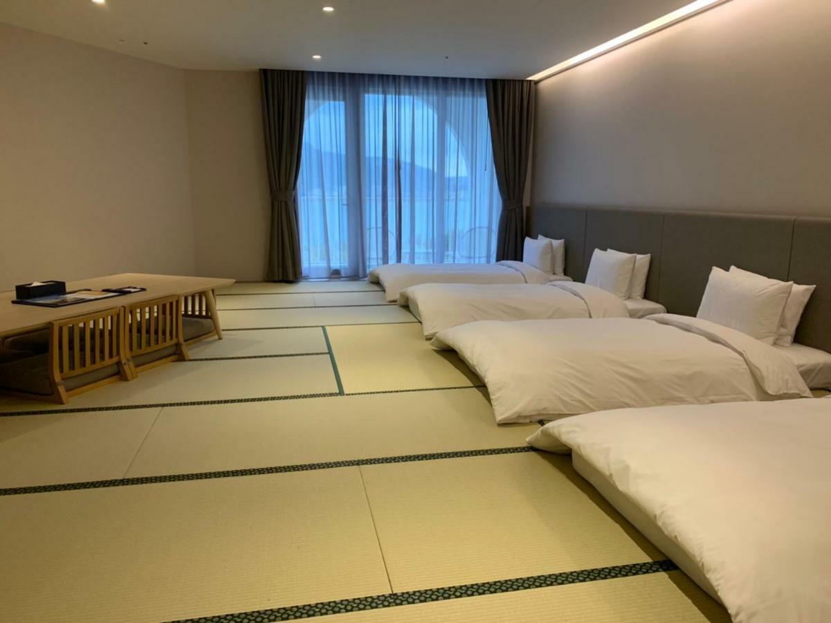 Golden Tulip Fab Hotel New Taipei Tamsui Esterno foto